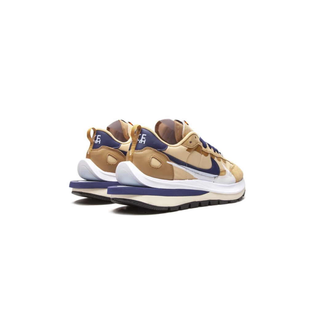 sacai nike vaporwaffle sesame